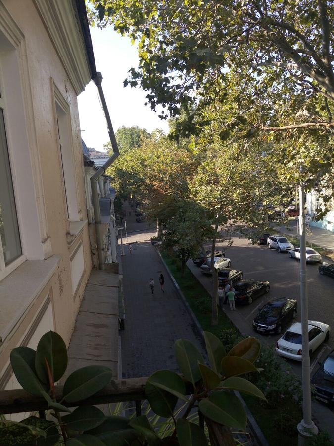 Comfort Near Opera Theater Odesa Exterior foto